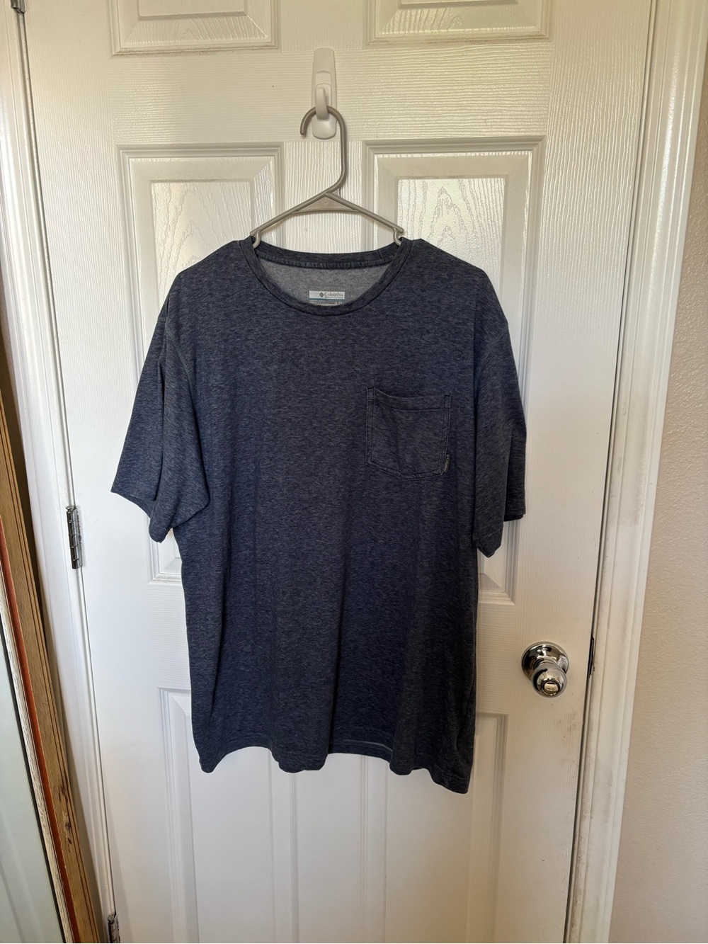 Columbia Men's Navy Pocket T-Shirt
